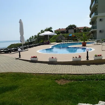 бийч Апартамент Лозенец